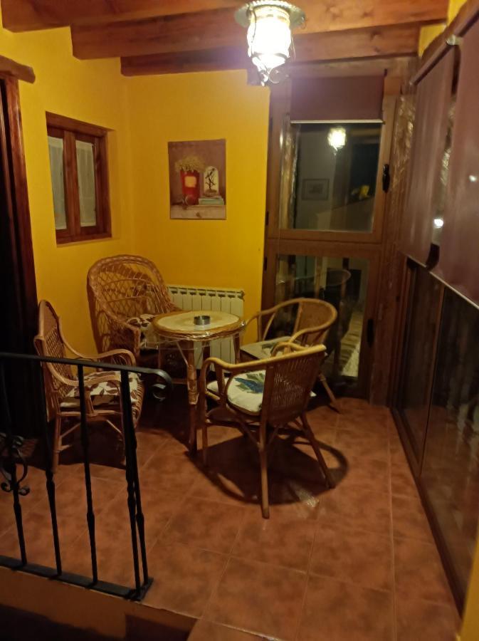 Casa Rural Marina Curiel de Duero エクステリア 写真